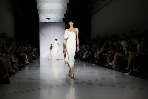 Fashion Week Haute couture - Ralf et Russo - Paris - 23 01 2017 CELEBRITES : Fashion Week Haute couture - Ralph et Russo - Paris - 23 01 2017 STEPHANEChemin panoramic 