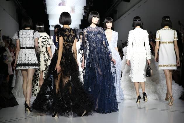 Fashion Week Haute couture - Ralf et Russo - Paris - 23 01 2017 CELEBRITES : Fashion Week Haute couture - Ralph et Russo - Paris - 23 01 2017 STEPHANEChemin panoramic 