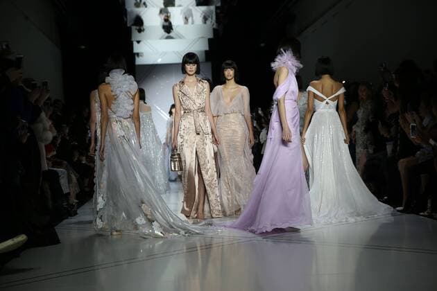 Fashion Week Haute couture - Ralf et Russo - Paris - 23 01 2017 CELEBRITES : Fashion Week Haute couture - Ralph et Russo - Paris - 23 01 2017 STEPHANEChemin panoramic 