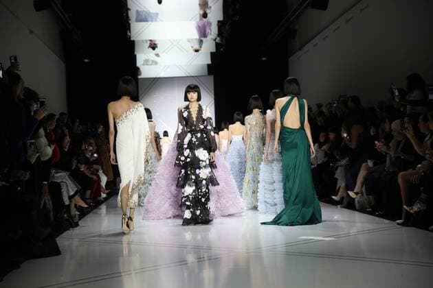 Fashion Week Haute couture - Ralf et Russo - Paris - 23 01 2017 CELEBRITES : Fashion Week Haute couture - Ralph et Russo - Paris - 23 01 2017 STEPHANEChemin panoramic 