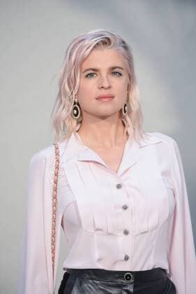 Paris Fashion Week - Prominente bei Chanel 215015 Serge Arnal Starface 2017-01-24 France Paris Fashion week. Defile Haute Couture Printemps ete 2017. CHANEL. People. Cassel, Cécile  Copyright: xSergexArnalx xStarfacex STAR_215015_038