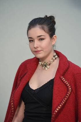 Paris Fashion Week - Prominente bei Chanel 215015 Serge Arnal Starface 2017-01-24 France Paris Fashion week. Defile Haute Couture Printemps ete 2017. CHANEL. People. Sunguroglu, Tugba  Copyright: xSergexArnalx xStarfacex STAR_215015_080