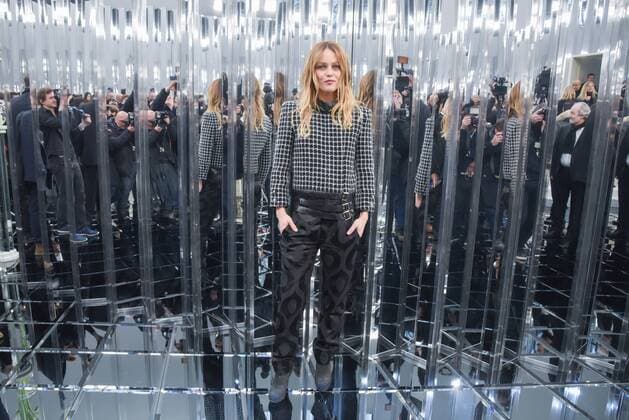 Bilder des Tages Paris Fashion Week - Prominente bei Chanel 215015 Serge Arnal Starface 2017-01-24 France Paris Fashion week. Defile Haute Couture Printemps ete 2017. CHANEL. People. Paradis, Vanessa  Copyright: xSergexArnalx xStarfacex STAR_215015_135
