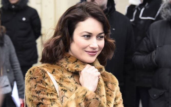 Olga Kurylenko MODE : Fashion Week - Chanel - 24 01 2017 FedericoPestellini Panoramic 