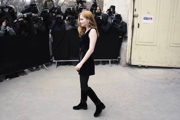 Ellie Bamber MODE : Fashion Week - Chanel - 24 01 2017 FedericoPestellini Panoramic 