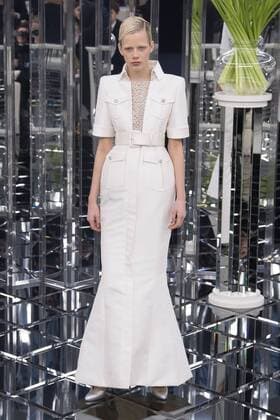 215021 Marineau Starface 2017-01-24 Paris France Paris Fashion week. Defile Haute Couture Printemps ete 2017. CHANEL. Paris Fashion week. Defile Haute Couture Spring Summer 2017. CHANEL. Chanel, Couture, spring-summer 2017 Paris, France Editorial use only _sans_perso  Copyright: xMarineaux STAR_215021_026