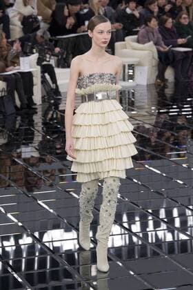 215021 Marineau Starface 2017-01-24 Paris France Paris Fashion week. Defile Haute Couture Printemps ete 2017. CHANEL. Paris Fashion week. Defile Haute Couture Spring Summer 2017. CHANEL. Chanel, Couture, spring-summer 2017 Paris, France Editorial use only _sans_perso  Copyright: xMarineaux STAR_215021_032