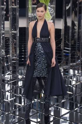 215021 Marineau Starface 2017-01-24 Paris France Paris Fashion week. Defile Haute Couture Printemps ete 2017. CHANEL. Paris Fashion week. Defile Haute Couture Spring Summer 2017. CHANEL. Chanel, Couture, spring-summer 2017 Paris, France Editorial use only Hadid, Bella  Copyright: xMarineaux STAR_215021_037