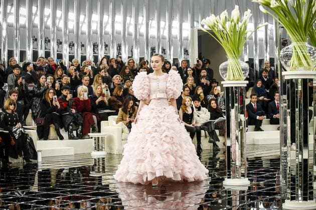 215021 Marineau Starface 2017-01-24 Paris France Paris Fashion week. Defile Haute Couture Printemps ete 2017. CHANEL. Paris Fashion week. Defile Haute Couture Spring Summer 2017. CHANEL. Chanel, Couture, spring-summer 2017 Paris, France Editorial use only Depp-Paradis, Lily Rose  Copyright: xMarineaux STAR_215021_098