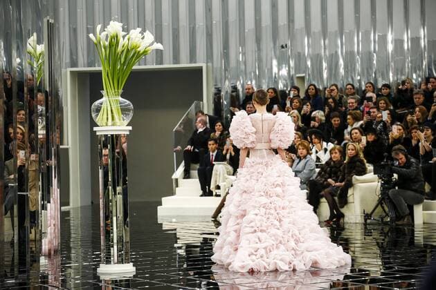 215021 Marineau Starface 2017-01-24 Paris France Paris Fashion week. Defile Haute Couture Printemps ete 2017. CHANEL. Paris Fashion week. Defile Haute Couture Spring Summer 2017. CHANEL. Chanel, Couture, spring-summer 2017 Paris, France Editorial use only Depp-Paradis, Lily Rose  Copyright: xMarineaux STAR_215021_100