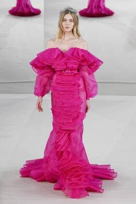 215029 Marineau Starface 2017-01-24 Paris France Paris Fashion week. Defile Haute Couture Printemps ete 2017 Alexis Mabille. Alexis Mabille Couture, spring-summer 2017 Paris, France Editorial use only _sans_perso  Copyright: xMarineaux STAR_215029_003