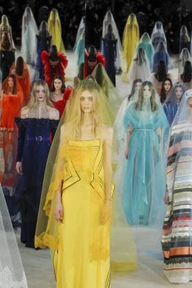 215029 Marineau Starface 2017-01-24 Paris France Paris Fashion week. Defile Haute Couture Printemps ete 2017 Alexis Mabille. Alexis Mabille Couture, spring-summer 2017 Paris, France Editorial use only _sans_perso  Copyright: xMarineaux STAR_215029_032