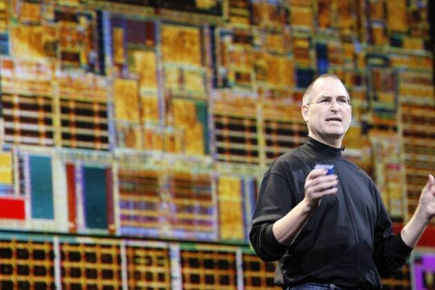 Jan. 10, 2006 - San Francisco, California, U.S. - With his now traditional keynote opening speech, Apple CEO STEVE JOBS formerly kicks off MacWorld 2006 at the Moscone Center in San Francisco. Presenting to a capacity crowd, Jobs demonstrated new versions of iLife, including a new web authoring tool named iWeb, announced new content for the iPod platform including Saturday Night Live, talked about the new Apple Intel arrangement, and showed off the new Intel-powered iMac. - ZUMAf12_ 20060110_sha_f12_831 Copyright: xMikexFoxx