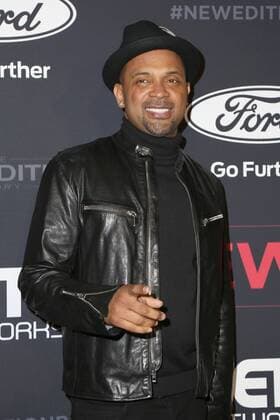 LOS ANGELES - JAN 23: Mike Epps at the BET s The New Edition Story Premiere Screening at Paramount Studios on January 23, 2017 in Los Angeles, CA  Copyright: xHPAx xIPAx