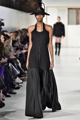 215057 Marineau Starface 2017-01-25 Paris France Paris Fashion week. Defile Haute Couture Printemps ete 2017. Maison Margiela. Paris Fashion week. Defile Haute Couture Spring Summer 2017 Maison Margiela Paris Haute Couture Spring Summer 2017 January 2017 Editorial use only _sans_perso  Copyright: xMarineaux STAR_215057_004