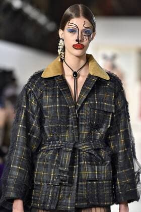 215057 Marineau Starface 2017-01-25 Paris France Paris Fashion week. Defile Haute Couture Printemps ete 2017. Maison Margiela. Paris Fashion week. Defile Haute Couture Spring Summer 2017 Maison Margiela Paris Haute Couture Spring Summer 2017 January 2017 Editorial use only _sans_perso  Copyright: xMarineaux STAR_215057_015