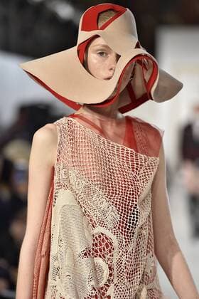 Bilder des Tages 215057 Marineau Starface 2017-01-25 Paris France Paris Fashion week. Defile Haute Couture Printemps ete 2017. Maison Margiela. Paris Fashion week. Defile Haute Couture Spring Summer 2017 Maison Margiela Paris Haute Couture Spring Summer 2017 January 2017 Editorial use only _sans_perso  Copyright: xMarineaux STAR_215057_019