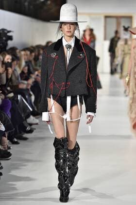 215057 Marineau Starface 2017-01-25 Paris France Paris Fashion week. Defile Haute Couture Printemps ete 2017. Maison Margiela. Paris Fashion week. Defile Haute Couture Spring Summer 2017 Maison Margiela Paris Haute Couture Spring Summer 2017 January 2017 Editorial use only _sans_perso  Copyright: xMarineaux STAR_215057_020