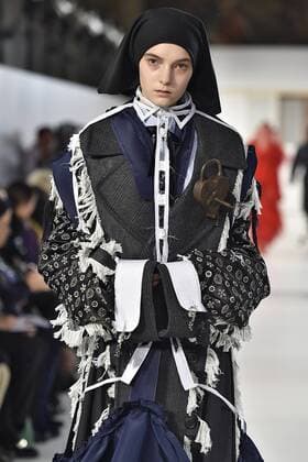 215057 Marineau Starface 2017-01-25 Paris France Paris Fashion week. Defile Haute Couture Printemps ete 2017. Maison Margiela. Paris Fashion week. Defile Haute Couture Spring Summer 2017 Maison Margiela Paris Haute Couture Spring Summer 2017 January 2017 Editorial use only _sans_perso  Copyright: xMarineaux STAR_215057_038