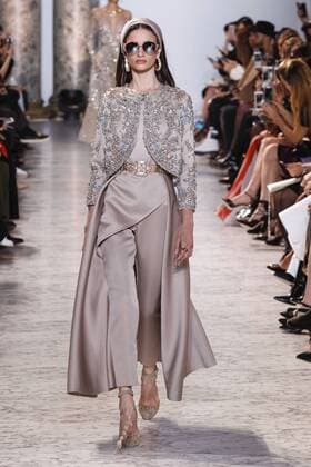 215064 Marineau Starface 2017-01-25 Paris France Paris Fashion week. Defile Haute Couture Printemps ete 2017. Elie Saab. Paris Fashion week. Defile Haute Couture Spring Summer 2017. Maison Margiela Elie Saab , Couture, spring-summer 2017 Paris, France Editorial use only _sans_perso  Copyright: xMarineaux STAR_215064_049