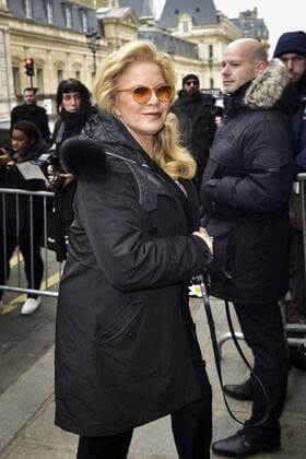 Sylvie Vartan CELEBRITES : Ankunft Modenschau - JP Gaultier - Paris - 25 01 2017 JBAutissier Panoramic 