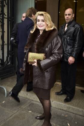 Catherine Deneuve CELEBRITES : Ankunft Modenschau - JP Gaultier - Paris - 25 01 2017 JBAutissier Panoramic 