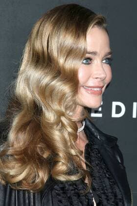LOS ANGELES - JAN 25: Denise Richards at the American Violence World Premiere at Egyptian Theater on January 25, 2017 in Los Angeles, CA  Copyright: xKathyxHutchinsx xIPAx