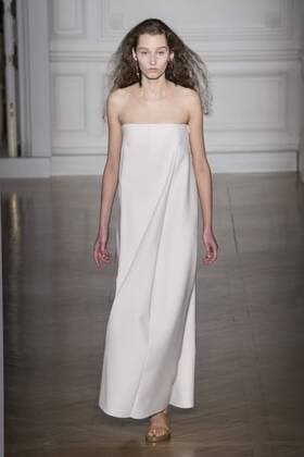 215072 Marineau Starface 2017-01-25 Paris France Paris Fashion week. Defile Haute Couture Printemps ete 2017. Valentino. Paris Fashion week. Defile Haute Couture Spring Summer 2017. Valentino. Valentino , Couture, spring-summer 2017 Paris, France Editorial use only _sans_perso  Copyright: xMarineaux STAR_215072_017