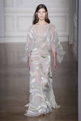 215072 Marineau Starface 2017-01-25 Paris France Paris Fashion week. Defile Haute Couture Printemps ete 2017. Valentino. Paris Fashion week. Defile Haute Couture Spring Summer 2017. Valentino. Valentino , Couture, spring-summer 2017 Paris, France Editorial use only _sans_perso  Copyright: xMarineaux STAR_215072_019