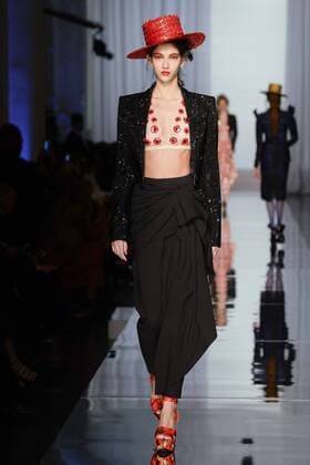 215071 Marineau Starface 2017-01-25 Paris France Paris Fashion week. Defile Haute Couture Printemps ete 2017. Jean Paul Gaultier. Paris Fashion week. Defile Haute Couture Spring Summer 2017. Jean Paul Gaultier. Jean Paul Gaultier , Couture, spring-summer 2017 Paris, France Editorial use only _sans_perso  Copyright: xMarineaux STAR_215071_028