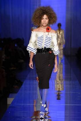 215071 Marineau Starface 2017-01-25 Paris France Paris Fashion week. Defile Haute Couture Printemps ete 2017. Jean Paul Gaultier. Paris Fashion week. Defile Haute Couture Spring Summer 2017. Jean Paul Gaultier. Jean Paul Gaultier , Couture, spring-summer 2017 Paris, France Editorial use only Kunakey, Tina  Copyright: xMarineaux STAR_215071_043