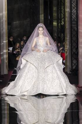 215073 Marineau Starface 2017-01-25 Paris France Paris Fashion week. Defile Haute Couture Printemps ete 2017. Zuhair Murad. Paris Fashion week. Defile Haute Couture Spring Summer 2017 Zuhair Murad. Zuhair Murad , Couture, spring-summer 2017 Paris, France Editorial use only _sans_perso  Copyright: xMarineaux STAR_215073_036