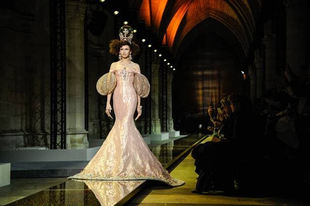 France: Guo Pei show Haute Couture SS 2017 Guo Pei runway, Paris Fashion week SS 2017 Haute Couture  GaetanoxxPiazzolla