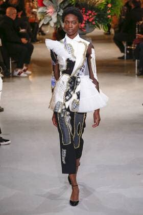 215084 Marineau Starface 2017-01-25 Paris France Paris Fashion week. Defile Haute Couture Printemps ete 2017. Viktor&Rolf. Paris Fashion week. Defile Haute Couture Spring Summer 2017. Viktor & Rolf. Viktor & Rolf , Couture, spring-summer 2017 Paris, France Editorial use only _sans_perso  Copyright: xMarineaux STAR_215084_007