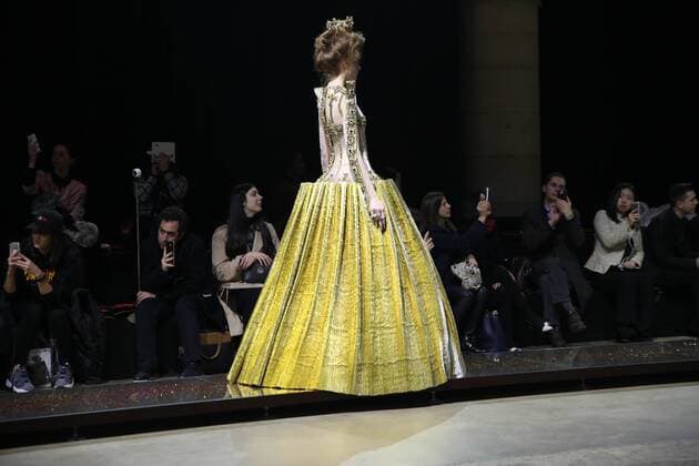 Haute Couture Guo Pei MODE : Fashion Week - Guo Pei- 25 01 2017 StephaneChemin Panoramic 