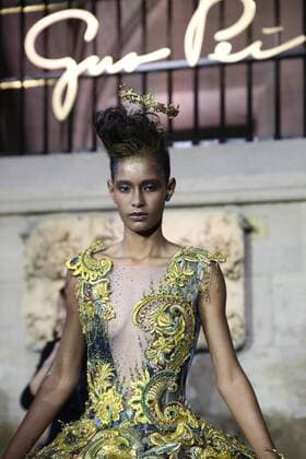 Haute Couture Guo Pei MODE : Fashion Week - Guo Pei- 25 01 2017 StephaneChemin Panoramic 