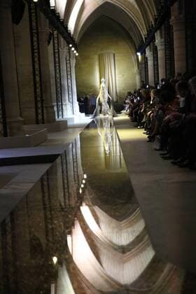 Haute Couture Guo Pei MODE : Fashion Week - Guo Pei- 25 01 2017 StephaneChemin Panoramic 