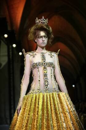 Haute Couture Guo Pei MODE : Fashion Week - Guo Pei- 25 01 2017 StephaneChemin Panoramic 