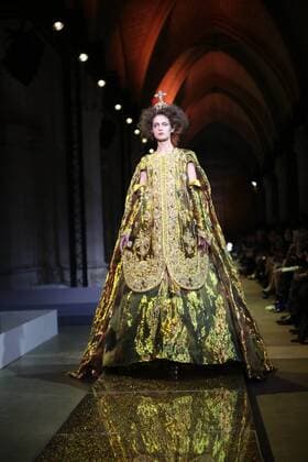 MODE : Fashion Week - Guo Pei- 25 01 2017 StephaneChemin Panoramic 