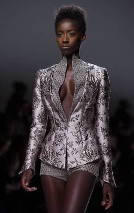 A model takes to the catwalk during the presentation of Galia Lahav s show as part of the Fall-Winter 2017-18 fashion collections in Paris on January 26, 2017.  PAR20170126105 MAYAxVIDON-WHITE