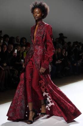 A model takes to the catwalk during the presentation of Galia Lahav s show as part of the Fall-Winter 2017-18 fashion collections in Paris on January 26, 2017.  PAR20170126109 MAYAxVIDON-WHITE