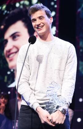 Henry PFR and receives an award during the second edition of the D6bels music awards for artists of Federation Wallonie-Bruxelles, Thursday 26 January 2017.  VIRGINIExLEFOUR 05034093