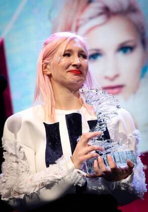 Alice on the roof receives an award during the second edition of the D6bels music awards for artists of Federation Wallonie-Bruxelles, Thursday 26 January 2017.  VIRGINIExLEFOUR 05034110