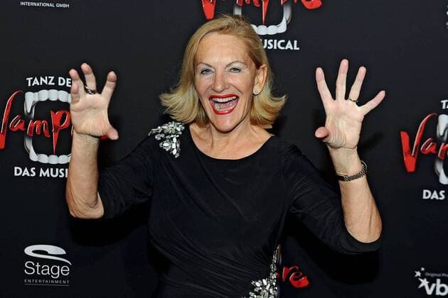 Premiere: Tanz der Vampire - Das Musical . Autorin Gaby Hauptmann anläßlich der Premiere des Musicals Tanz der Vampire am 26.01.2017 im Stage Apollo Theater Stuttgart.
