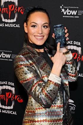 Premiere: Tanz der Vampire - Das Musical . Sängerin Jenny Marsala anläßlich der Premiere des Musicals Tanz der Vampire am 26.01.2017 im Stage Apollo Theater Stuttgart.