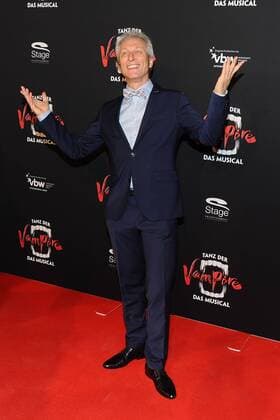 Premiere: Tanz der Vampire - Das Musical . Norbert Schramm anläßlich der Premiere des Musicals Tanz der Vampire am 26.01.2017 im Stage Apollo Theater Stuttgart.
