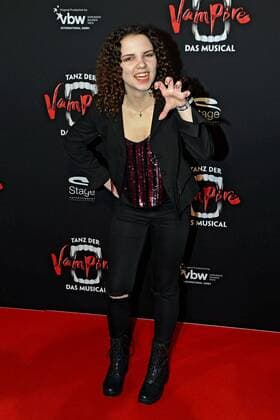 Premiere: Tanz der Vampire - Das Musical . Sylvie Maria , Herzogin von Württemberg anläßlich der Premiere des Musicals Tanz der Vampire am 26.01.2017 im Stage Apollo Theater Stuttgart.