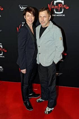 Premiere: Tanz der Vampire - Das Musical . Schauspieler Richy Müller und Christl anläßlich der Premiere des Musicals Tanz der Vampire am 26.01.2017 im Stage Apollo Theater Stuttgart.