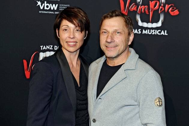 Premiere: Tanz der Vampire - Das Musical . Schauspieler Richy Müller und Christl anläßlich der Premiere des Musicals Tanz der Vampire am 26.01.2017 im Stage Apollo Theater Stuttgart.
