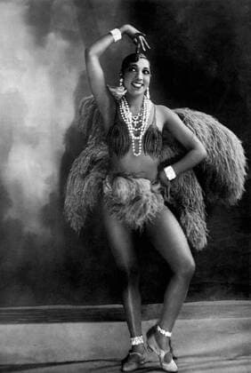 IMAGO ICONS: Josephine Baker March 21, 2006 - Josephine Baker, La Folie Du Jour revue at Folies-Bergere, Paris, 1926 - ZUMAg145 20060321_zap_g145_791 Copyright: xJTxVintagex